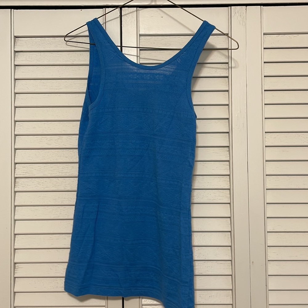 Lace Pattern Tank - Picture 4 of 4